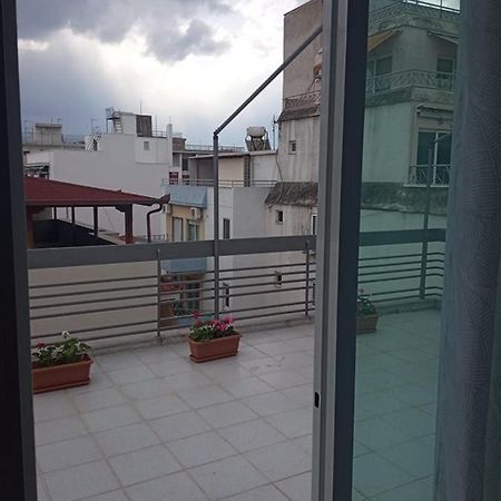 Lemon - Happyhostgr - Downtown Apartment Volos Exterior foto